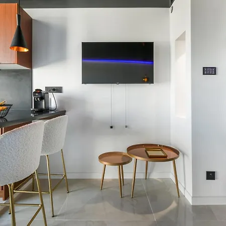 Mayhem Heliopolis Premium Design Con Terrazza Casa vacanze *